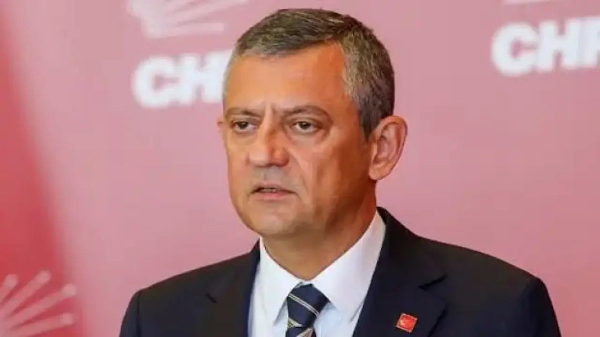 CHP’de Yönetim Tartışması Derinleşiyor Özgür Özel Cephesinde Yeni Yol Haritası Arayışı