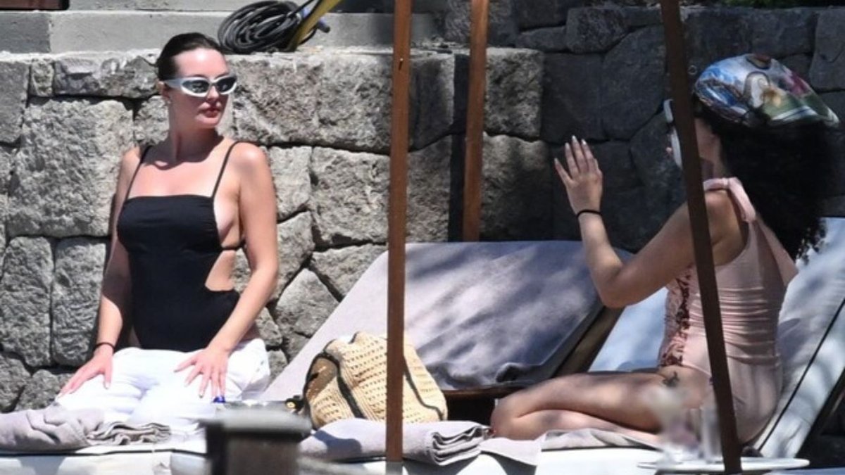 Melis Sezen Bodrum Tatilinde Deniz Ve Güneşin Tadını Çıkardı