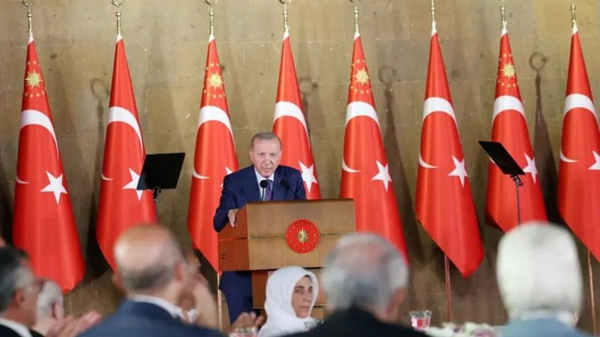 Erdoğan’dan Ahlat’ta Güçlü Mesaj: Türkiye’ye Kimse Rota Çizemez