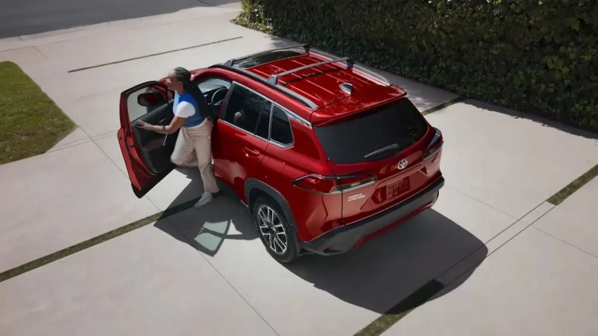 Toyota'dan Dev Yatırım: 3 Sıra Koltuklu Corolla SUV Modeli Üretilecek