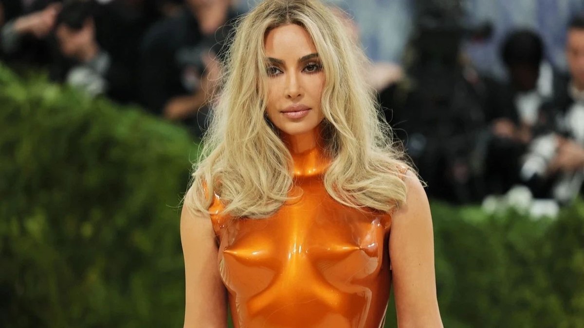 Kim Kardashian’ın İç Çamaşırları Arasından 8 Milyon Dolarlık Uyuşturucu Çıktı