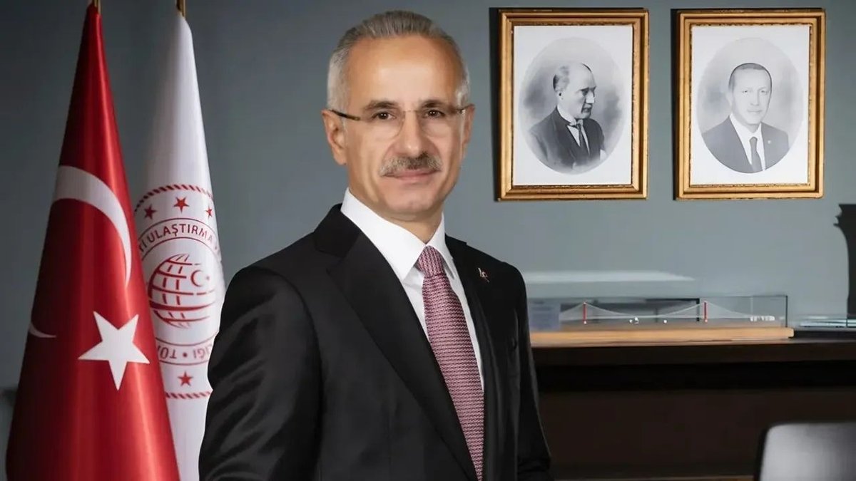 Hürmüz Boğazı’nda Kriz: 7 Türk Gemisi İçin Acil Tahliye Talebi