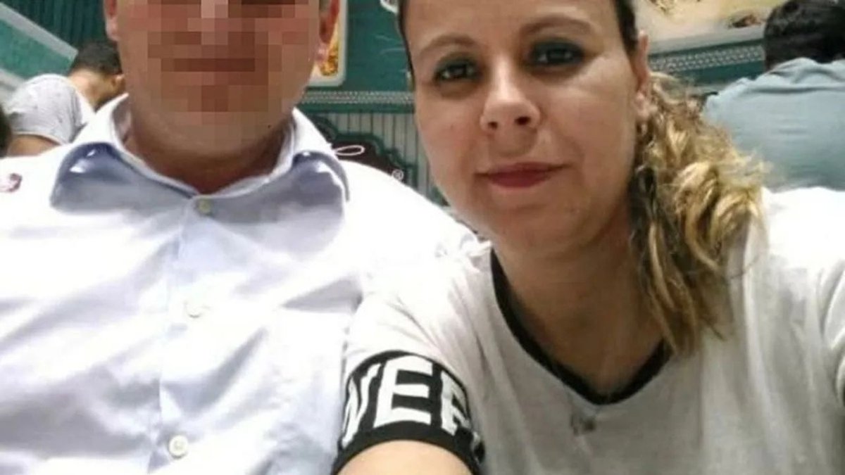 İzmir’de Eski Eşten Kezzaplı Dehşet: Anne Hayatını Kaybetti Kızı Hayatta Kalma Mücadelesi Veriyor