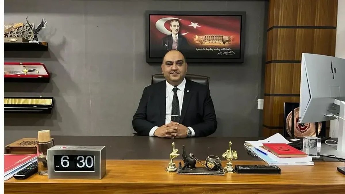 Siyasette Yeni Kriz İddiası İYİ Partide Gözler Mehmet Mustafa Gurbana Çevrildi