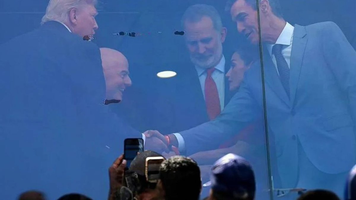 Dünya Kupası Finalinde Sürpriz Buluşma Trump Ve Sanchez Aynı Karede
